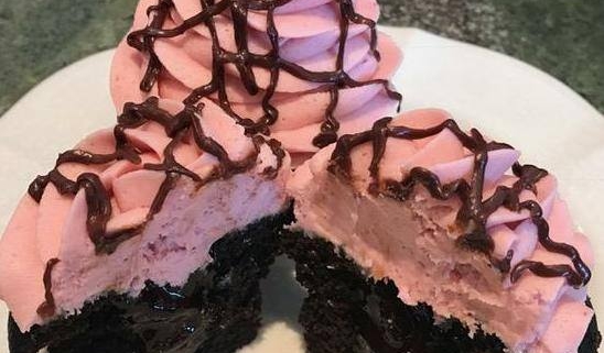Royal River Raspberry Cupcake: Chocolate cupcake with raspberry filling, raspberry buttercream, chocolate ganache drizzle and a raspberry