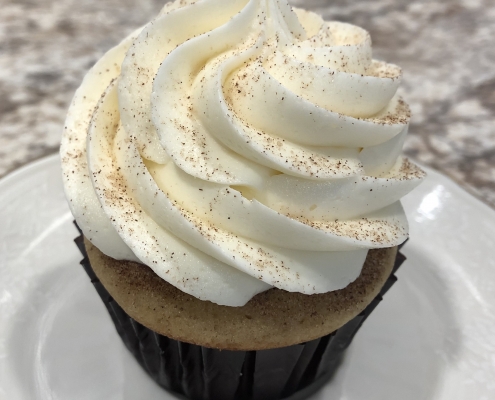 Cider Donut Cupcake: Apple cider cupcake with apple cider cream cheese buttercream and cinnamon sugar